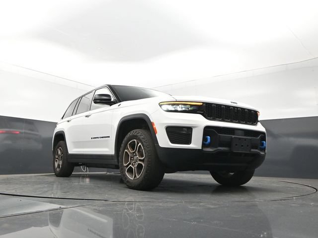 Used 2023 Jeep Grand Cherokee Trailhawk w/ Luxury Tech Group III AWD/4WD image 27