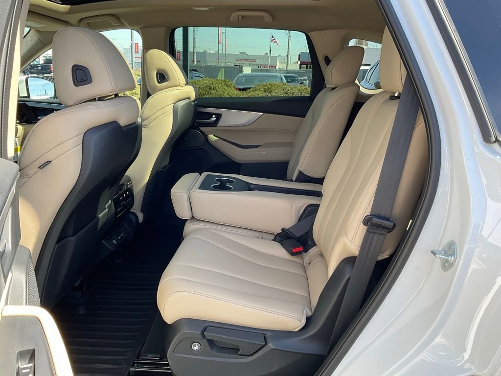Certified 2026 Acura MDX SH-AWD image 25