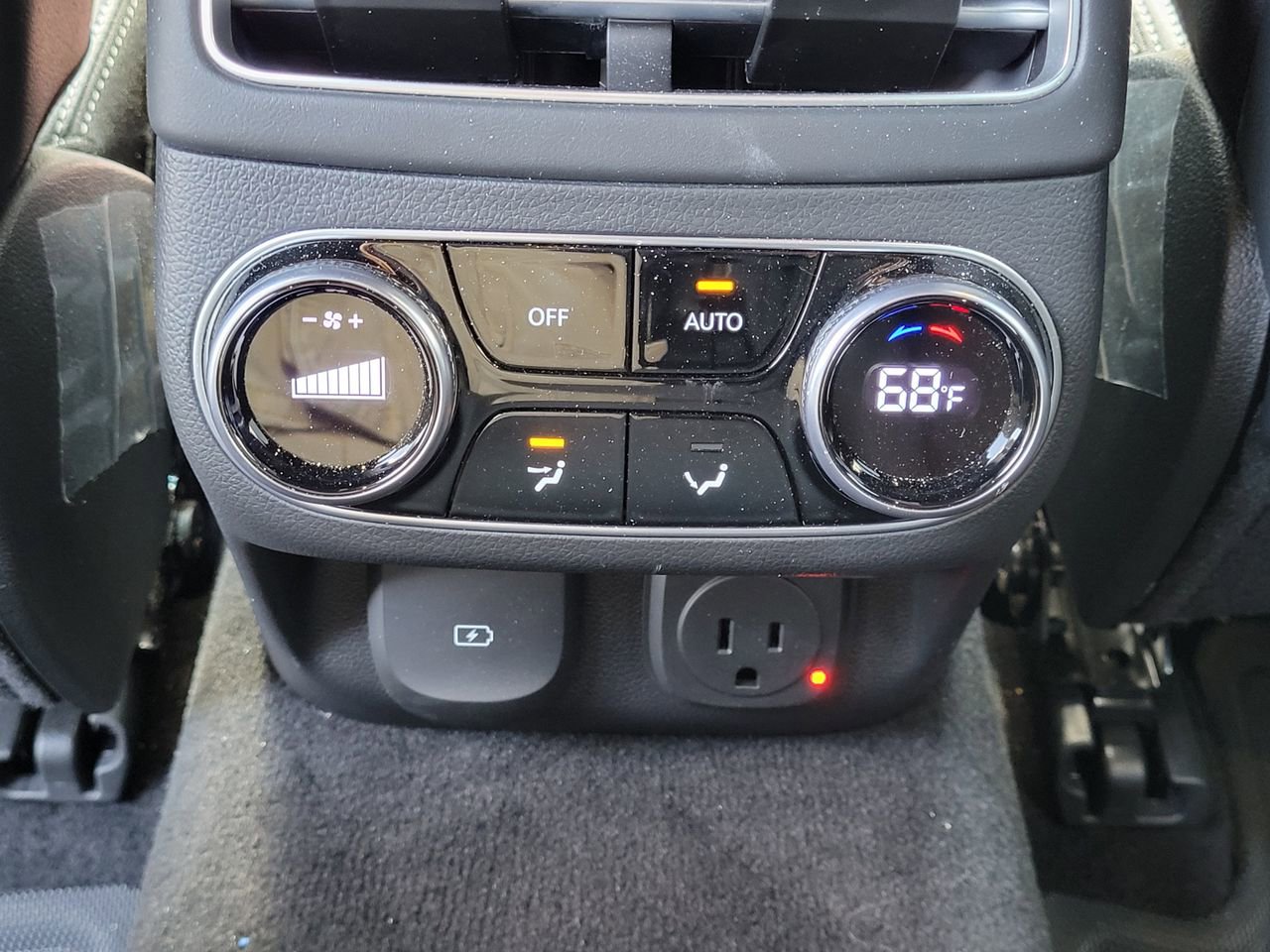 Used 2025 Genesis GV70 2.5T Sport Prestige w/ Sport Prestige Package image 16