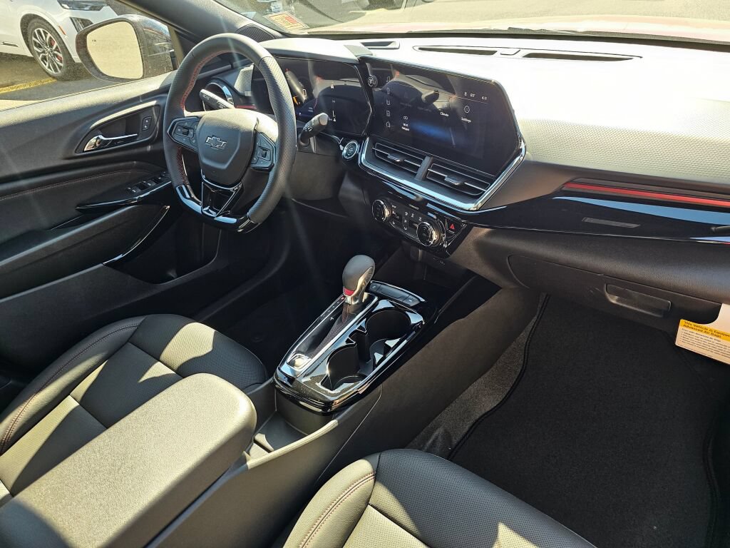 New 2026 Chevrolet Trax RS w/ Driver Confidence Package FWD image 29