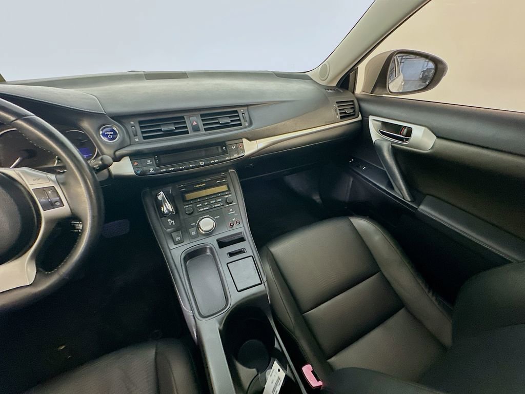 Used 2011 Lexus CT 200h Premium w/ Premium Audio Pkg FWD image 11
