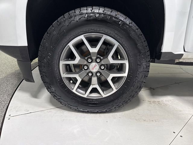 Used 2022 GMC Canyon AT4 w/ Driver Alert Package AWD/4WD image 8