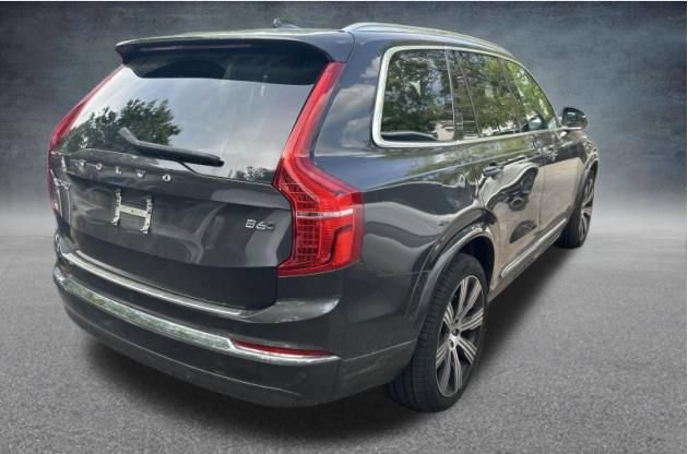 Used 2023 Volvo XC90 B6 Ultimate w/ Protection Package Premier AWD/4WD image 4