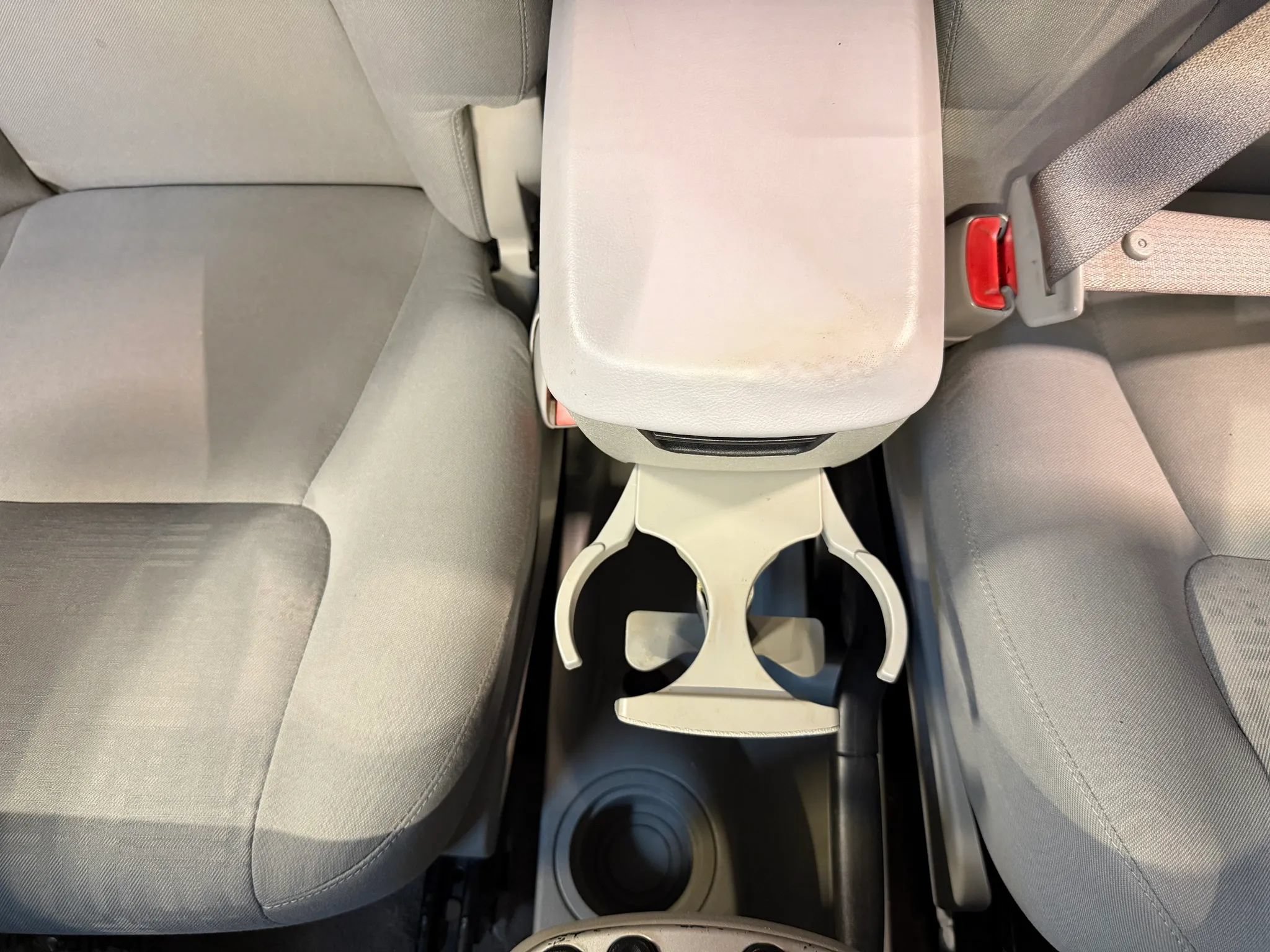 Used 2005 Chevrolet Equinox LS w/ Preferred Equipment Group AWD/4WD image 20