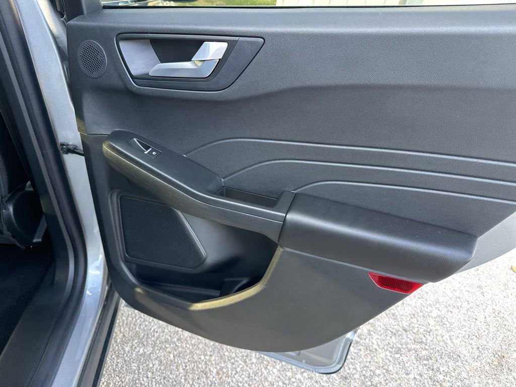 Used 2022 Ford Escape Titanium w/ Titanium Elite Package image 21