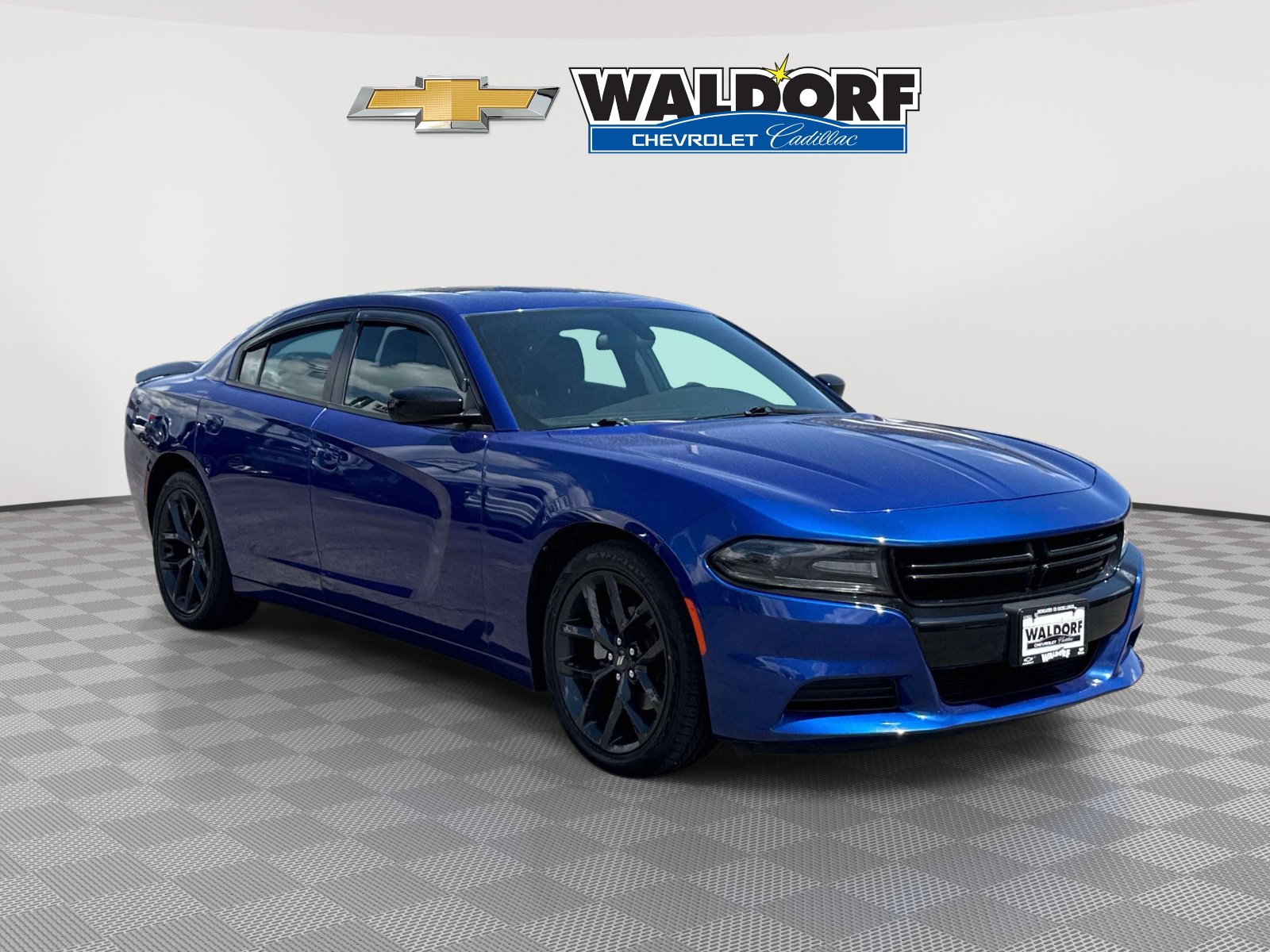 Used 2021 Dodge Charger SXT w/ Blacktop Package image 1