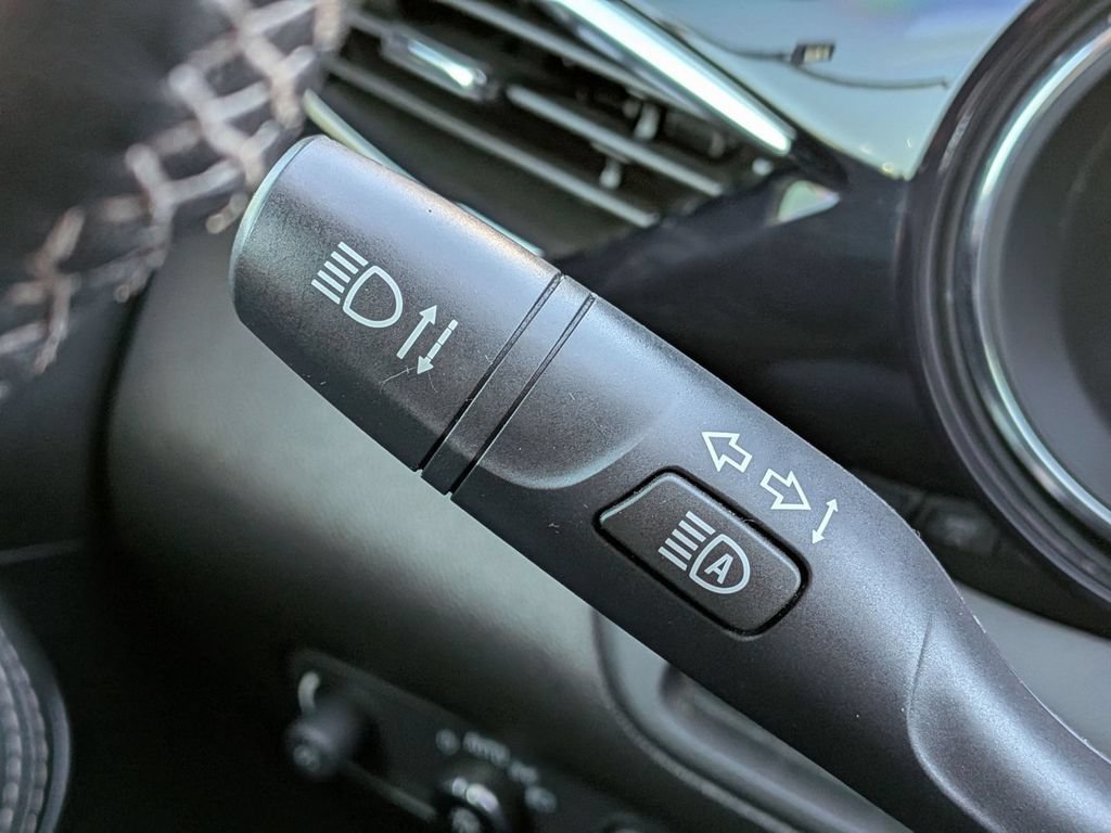 Used 2022 Buick Encore GX Essence w/ Advanced Technology Package AWD/4WD image 23