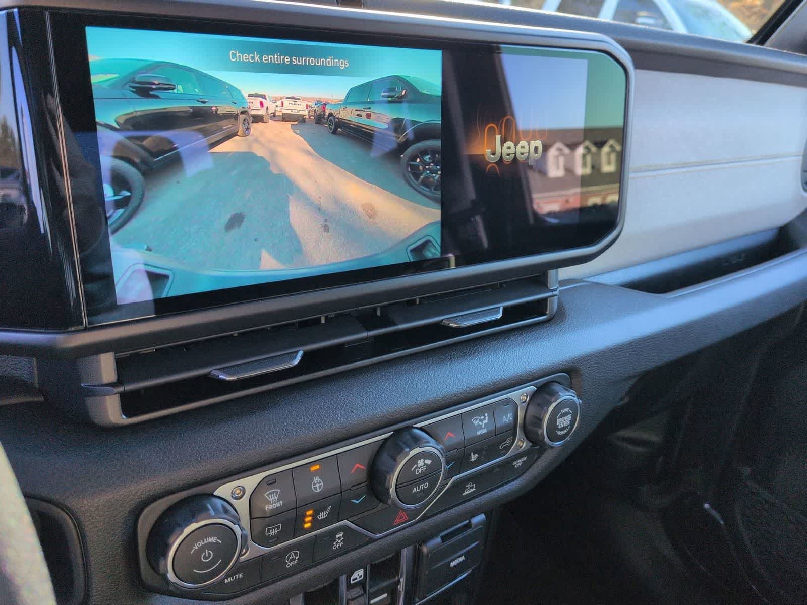 New 2026 Jeep Gladiator Sport AWD/4WD image 18
