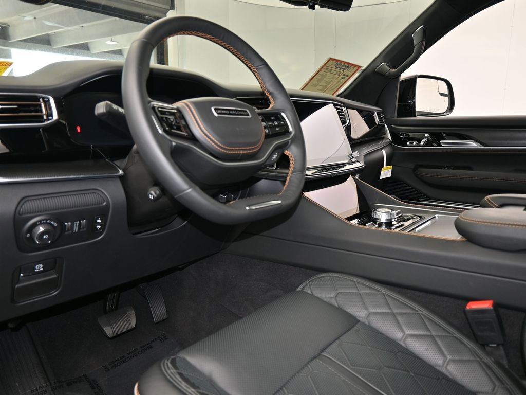 Used 2024 Jeep Grand Wagoneer Series III w/ Quick Order Packagew 28T image 15