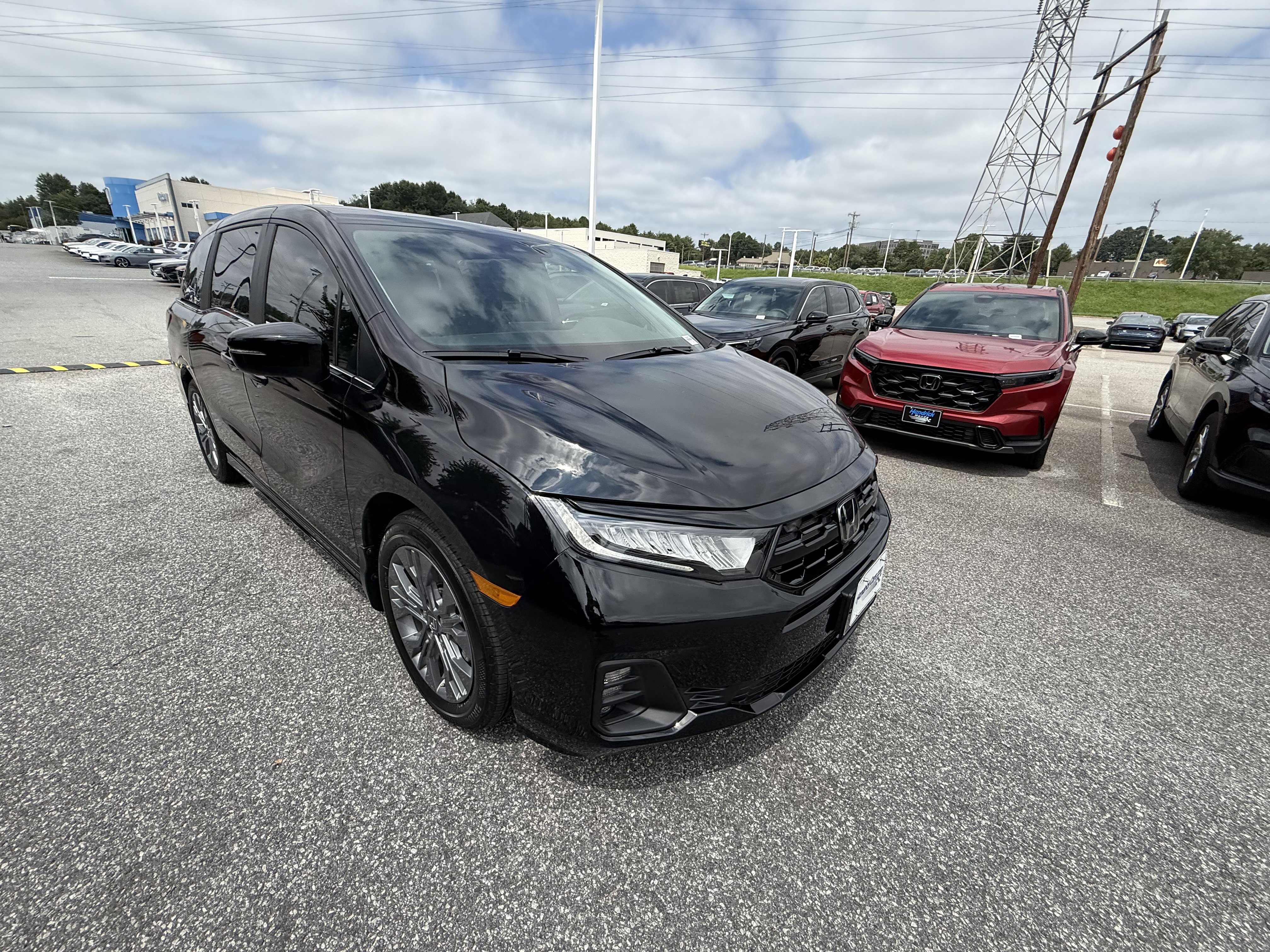 New 2026 Honda Odyssey Touring image 3