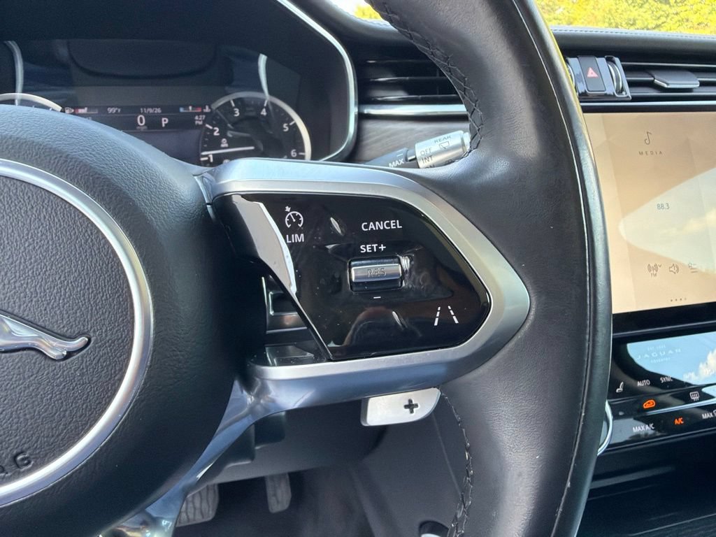 Used 2021 Jaguar F-PACE AWD/4WD image 31