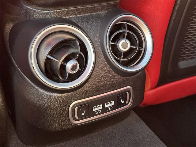 Used 2022 Alfa Romeo Giulia Veloce image 21