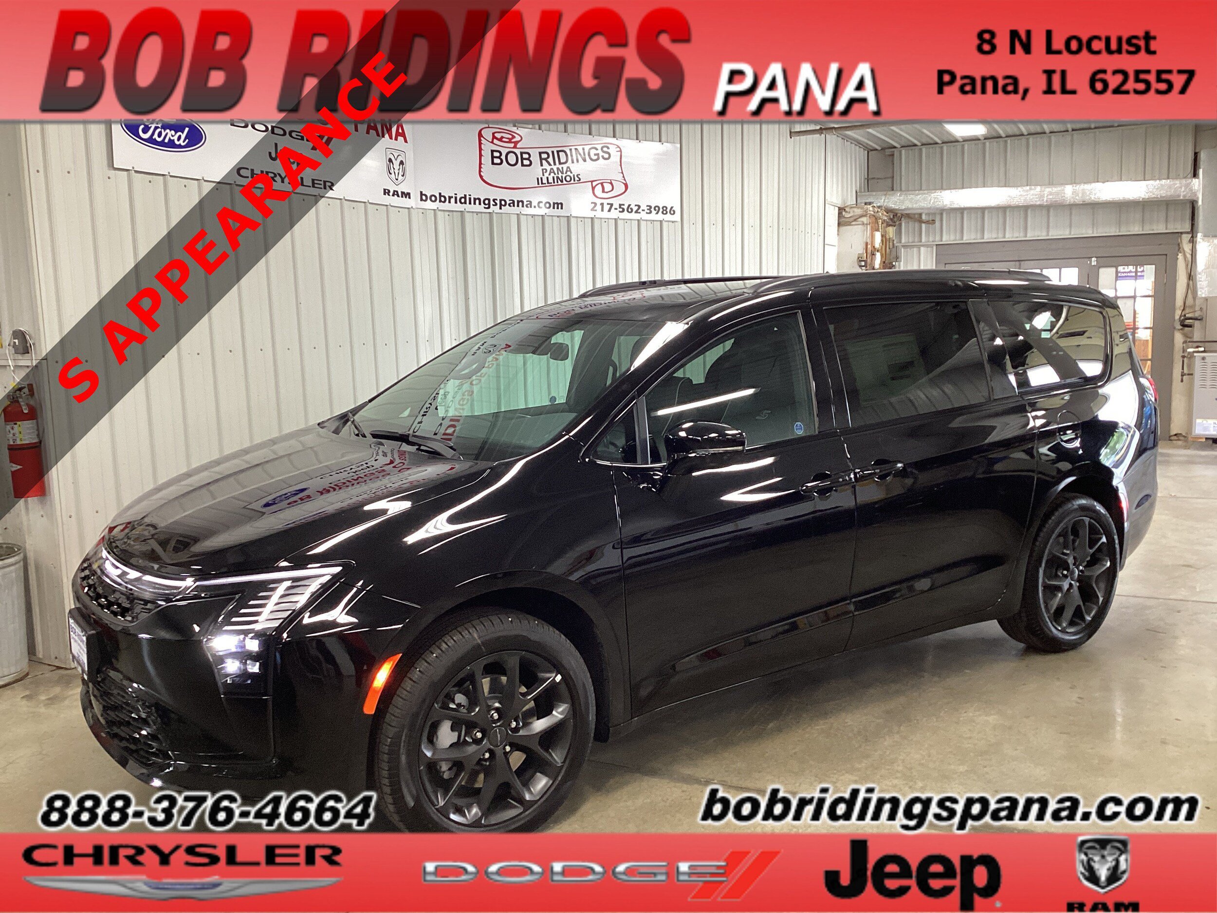 New 2027 Chrysler Pacifica Limited AWD/4WD image 1