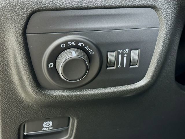 New 2025 Jeep Grand Cherokee L Altitude image 10