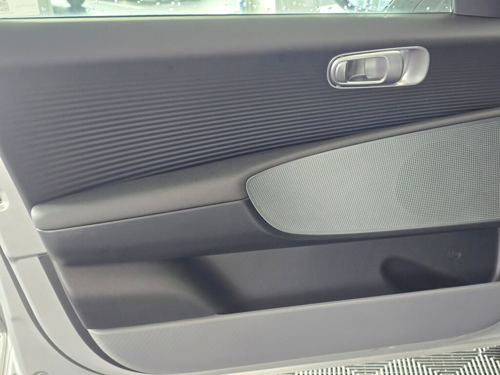New 2025 Hyundai Ioniq 6 SEL image 27