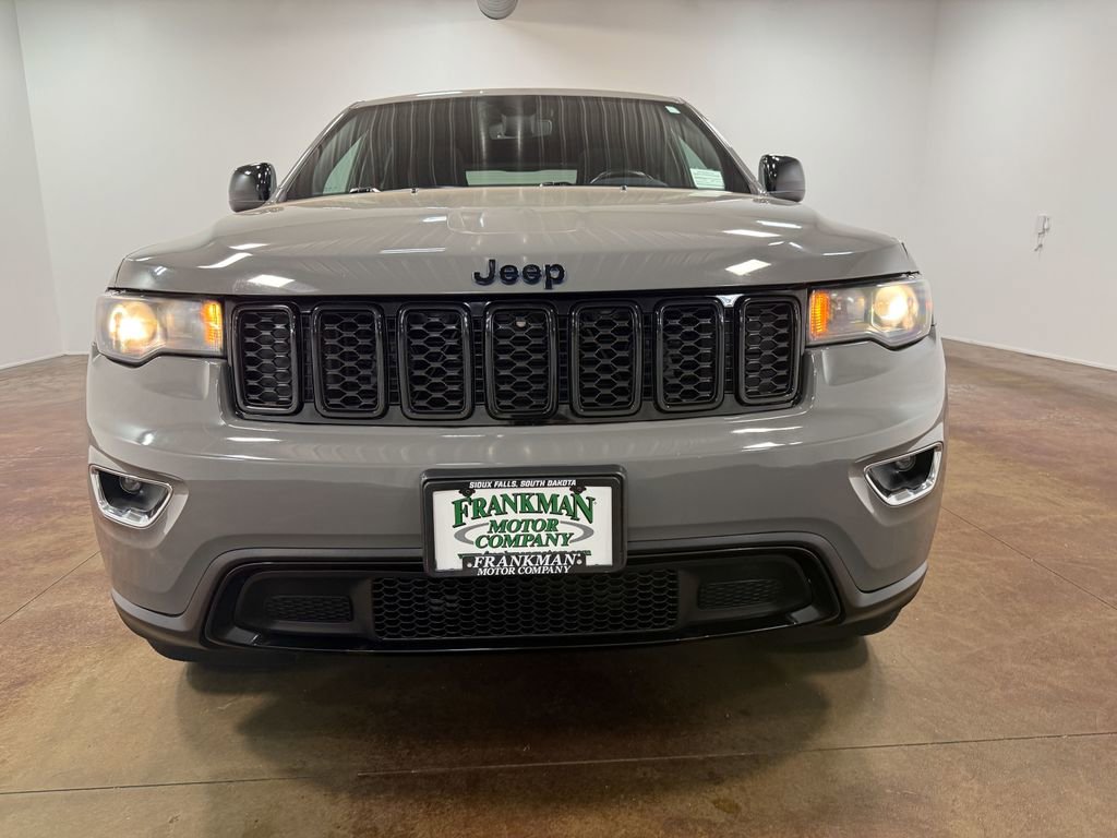 Used 2019 Jeep Grand Cherokee Laredo AWD/4WD image 42