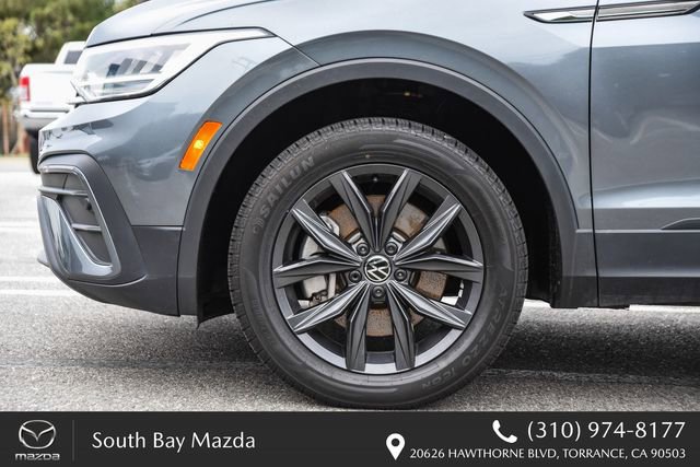 Used 2024 Volkswagen Tiguan SE image 11