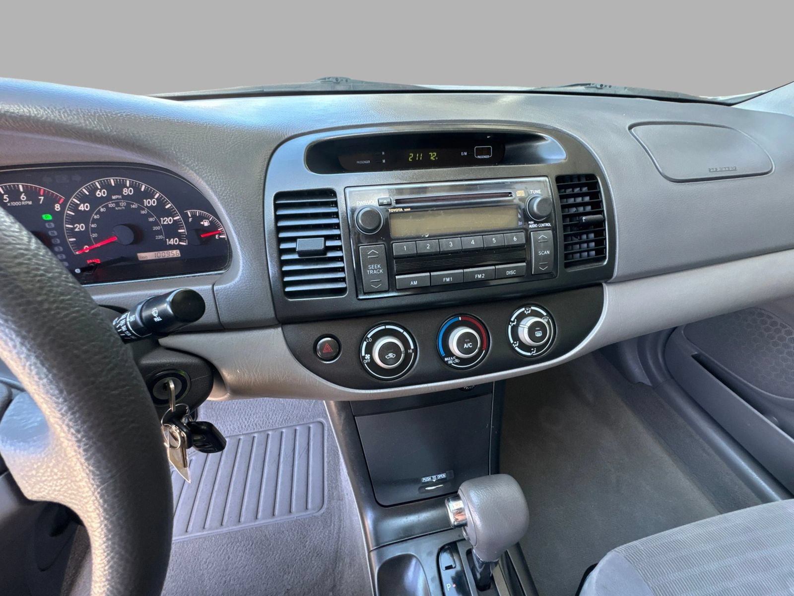 Used 2005 Toyota Camry LE FWD image 71