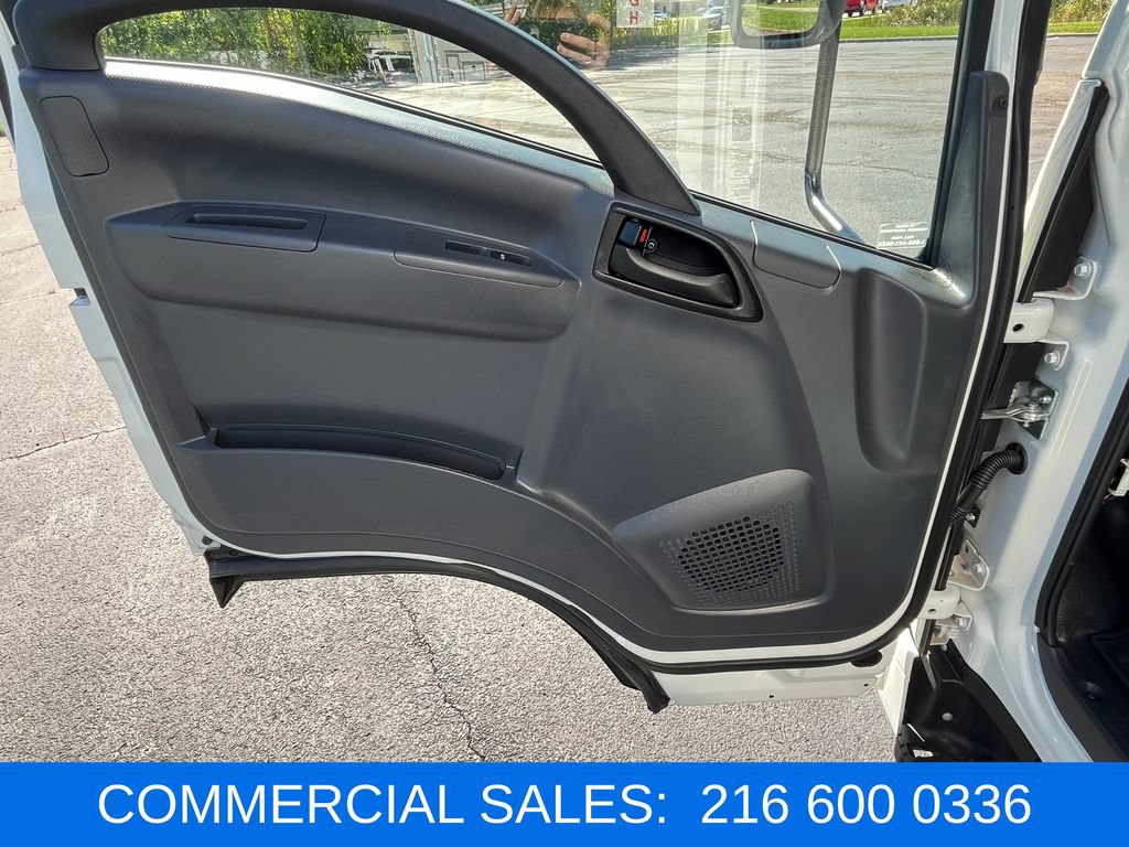Used 2024 Isuzu NPR RWD image 13