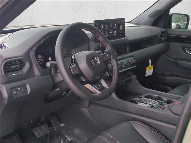 New 2026 Honda Pilot TrailSport image 3