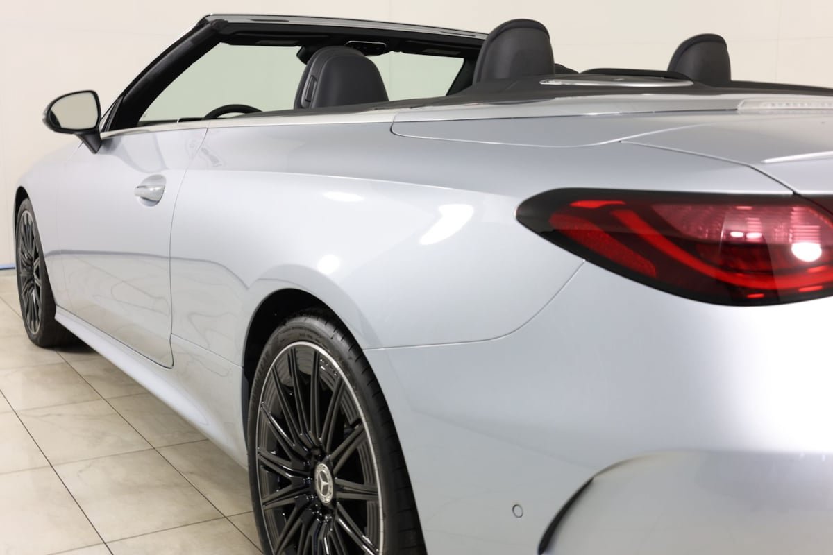 Used 2024 Mercedes-Benz CLE 300 4MATIC Cabriolet image 46