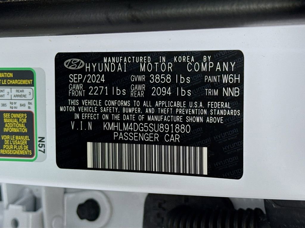Certified 2025 Hyundai Elantra Sport FWD image 33