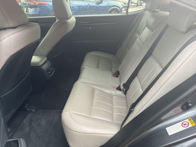 Used 2016 Lexus ES 350 w/ Luxury Package w/Wood Trim image 10