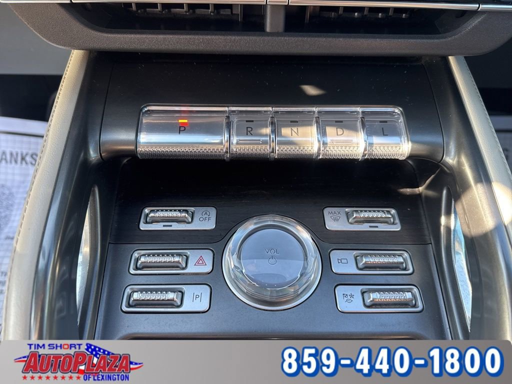 Used 2024 Lincoln Nautilus Reserve image 17