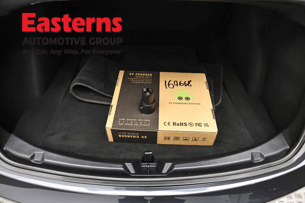 Used 2019 Tesla Model 3 Performance image 9