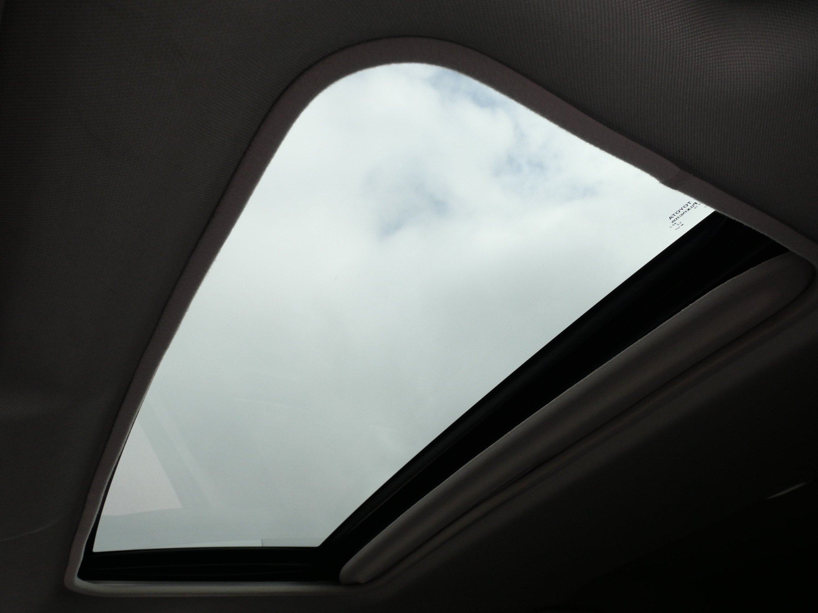 Used 2014 Toyota RAV4 XLE FWD image 31