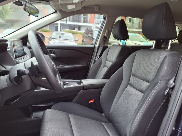 Used 2024 Nissan Rogue SV FWD image 14