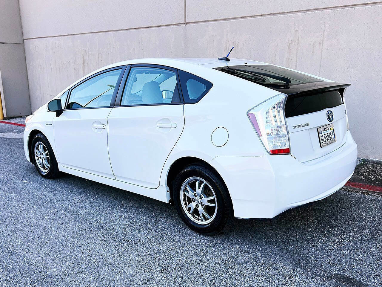 Used 2010 Toyota Prius Five image 22