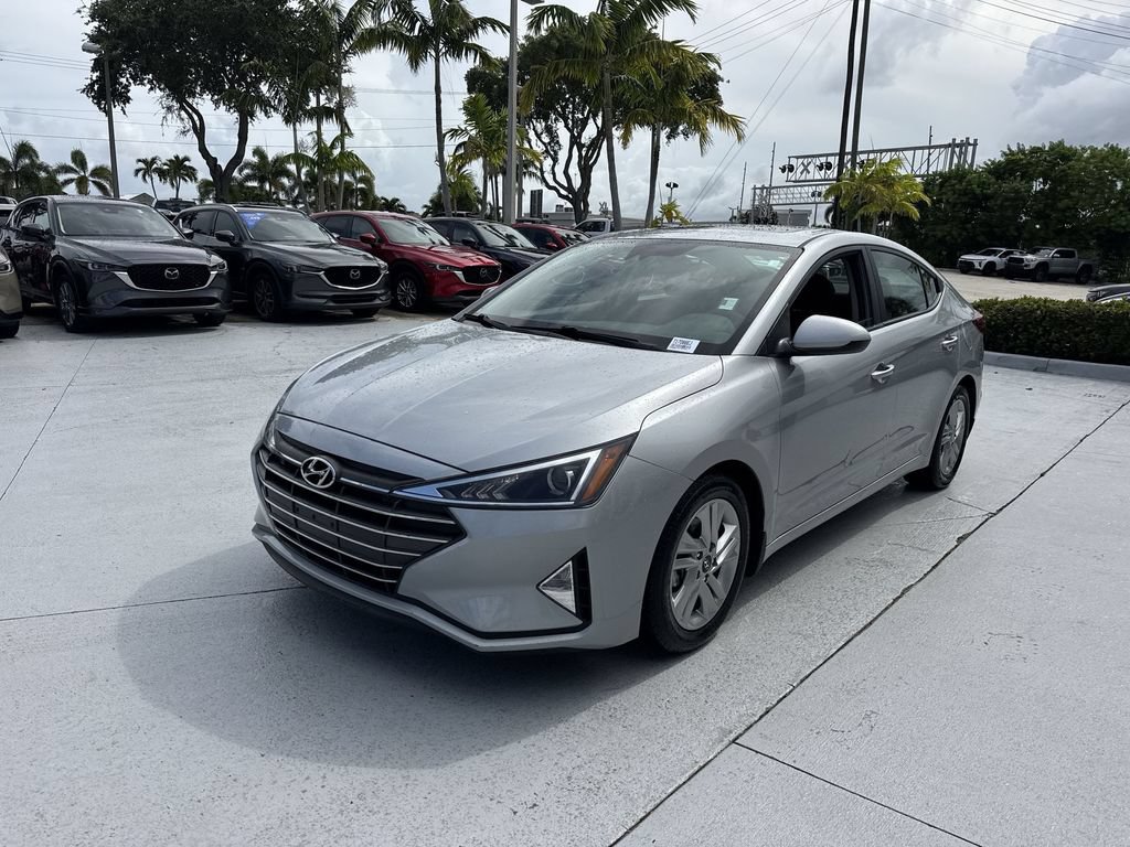 Used 2020 Hyundai Elantra Value Edition w/ Winter Weather Package FWD image 9