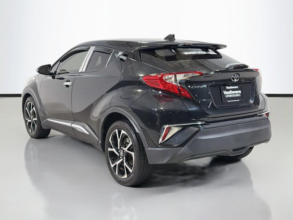 Used 2019 Toyota C-HR XLE FWD image 7