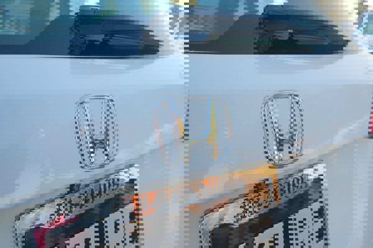 Used 2017 Honda HR-V LX image 37