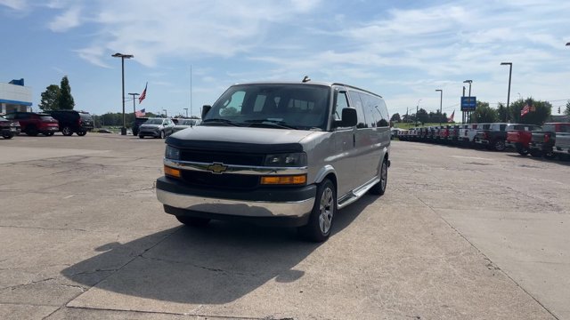 Certified 2024 Chevrolet Express 2500 Extended RWD image 4