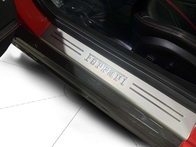 Used 2019 Ferrari 812 Superfast RWD image 33