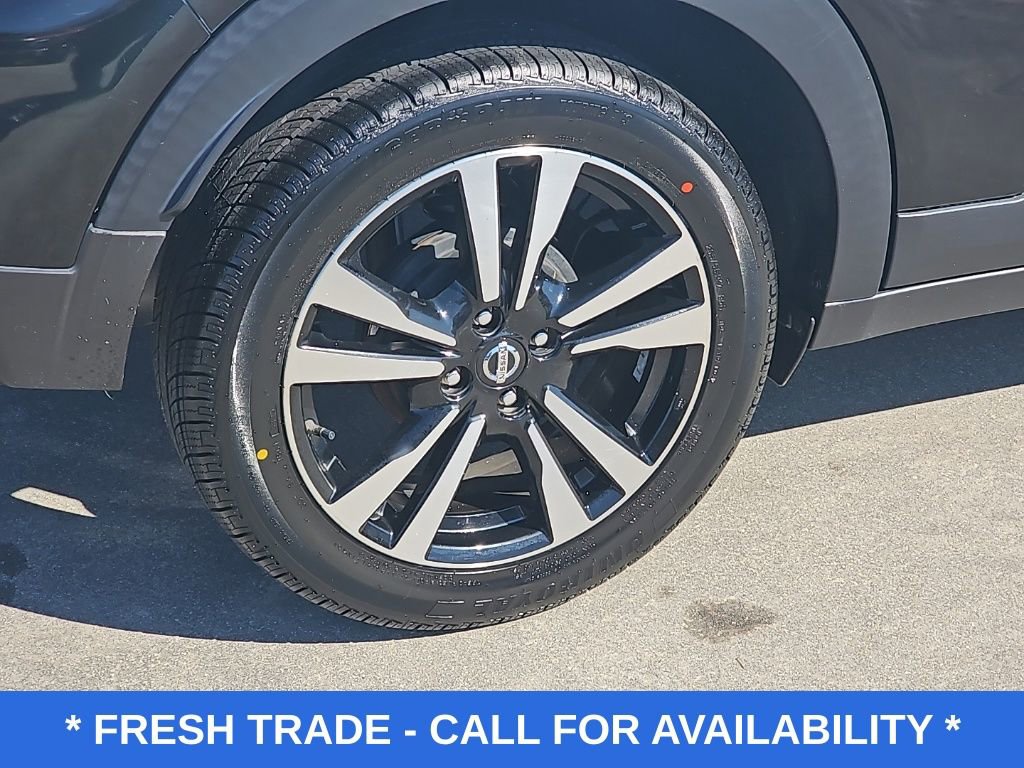 Used 2023 Nissan Kicks S image 6