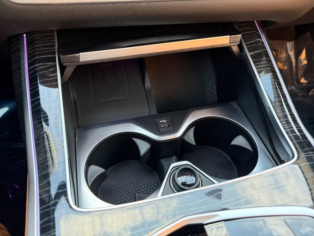 Certified 2023 BMW X7 xDrive40i w/ M Sport Package image 27