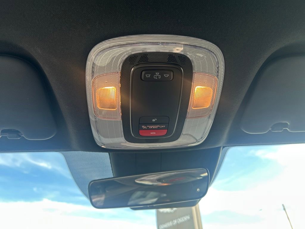 Used 2025 Hyundai Elantra SEL image 22