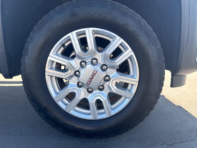Used 2024 GMC Sierra 2500 SLT w/ SLT Premium Package AWD/4WD image 22