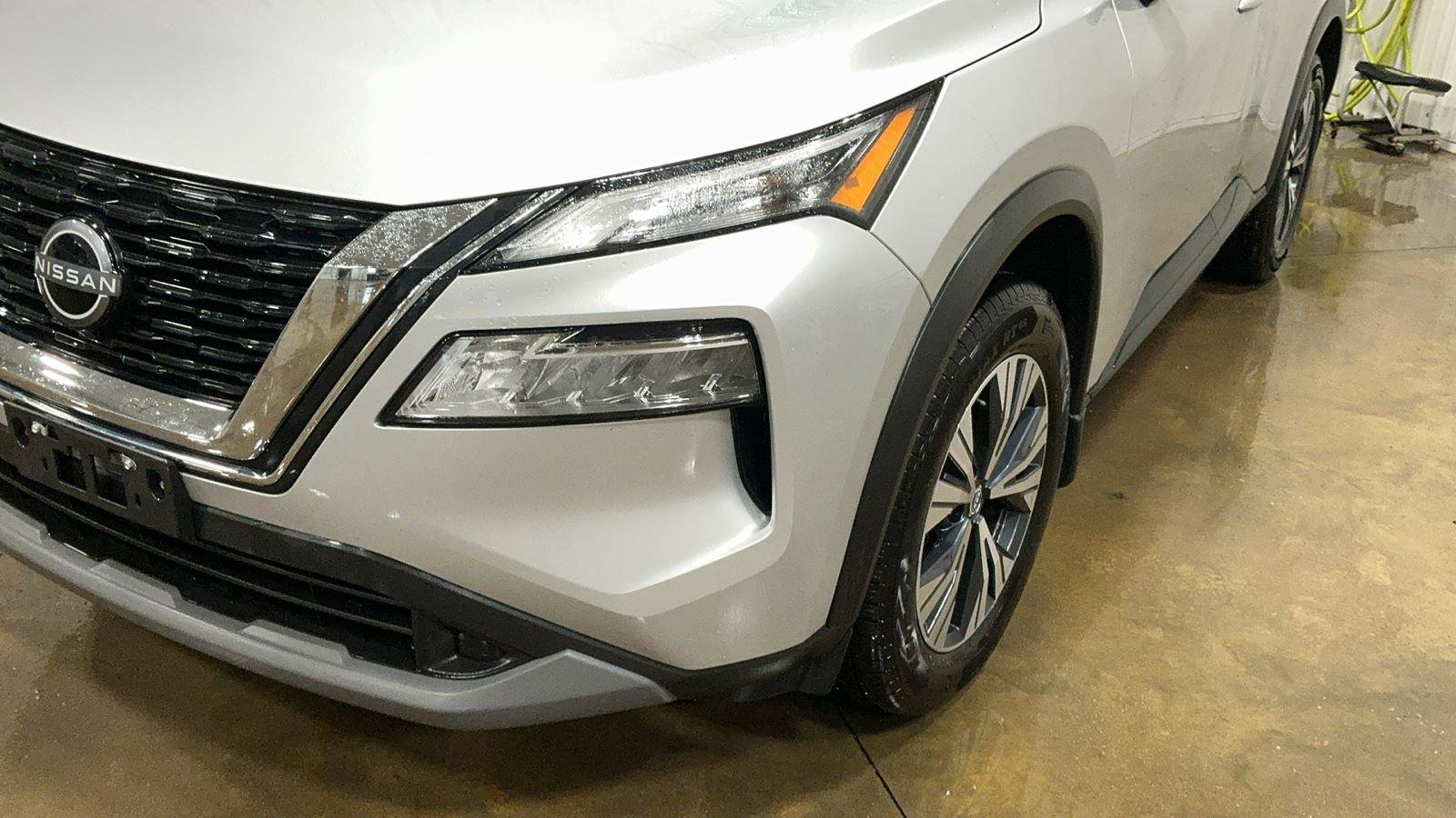 Used 2023 Nissan Rogue SV w/ SV Premium B Package image 1