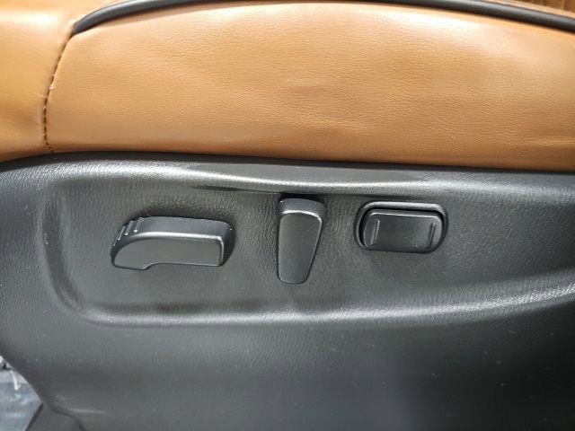 Used 2018 INFINITI QX80 4WD w/ Deluxe Technology Package image 16