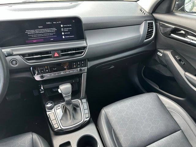 Used 2025 Kia Seltos SX w/ SX Sunroof Package AWD/4WD image 15