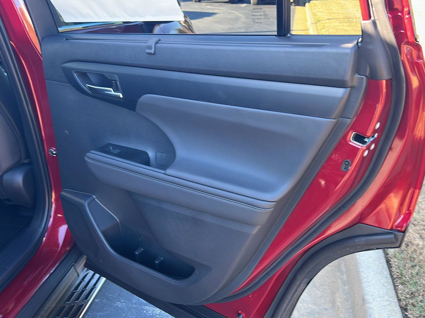 New 2026 Toyota Highlander XLE image 14