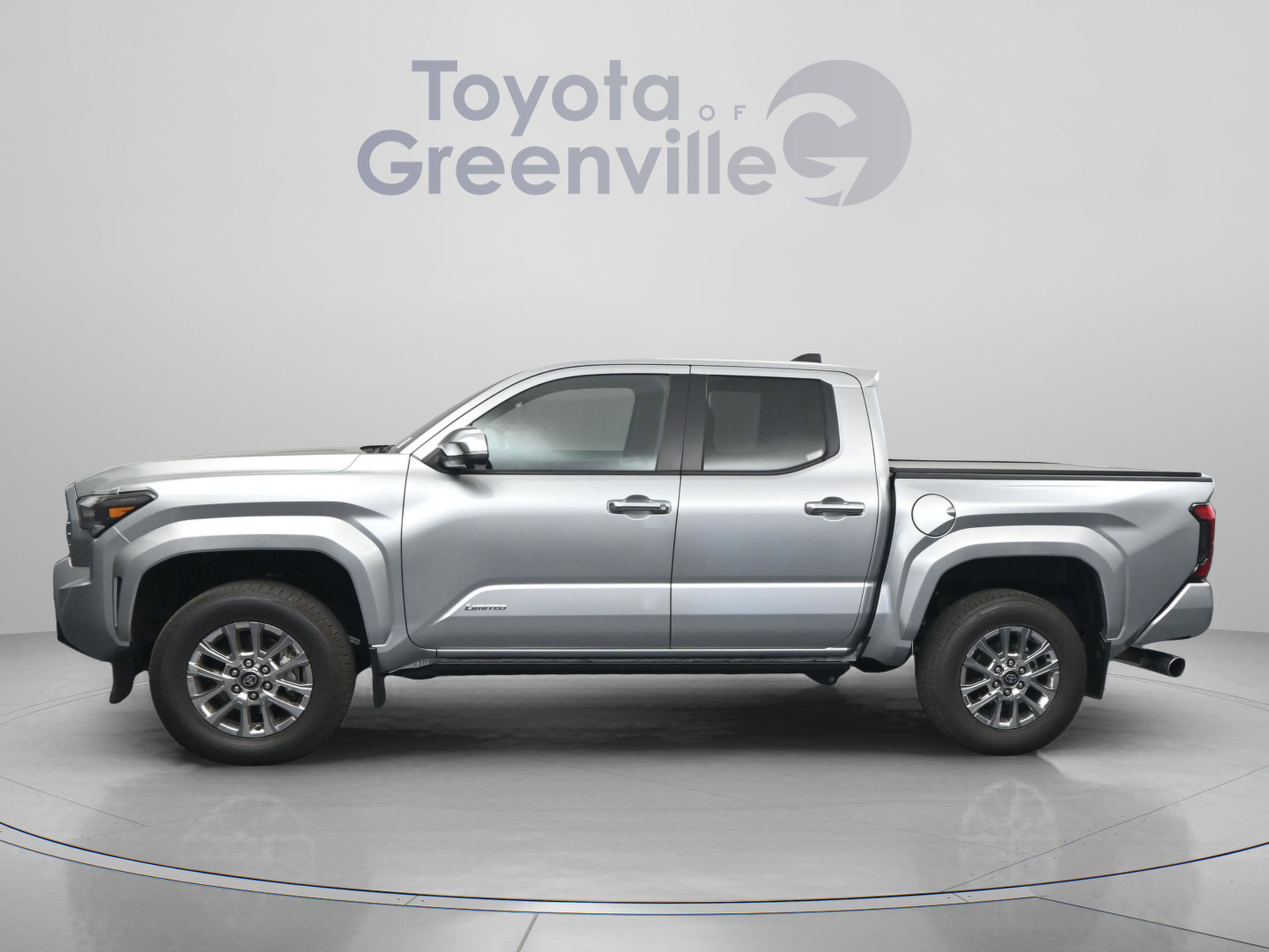 Used 2025 Toyota Tacoma Limited AWD/4WD image 6