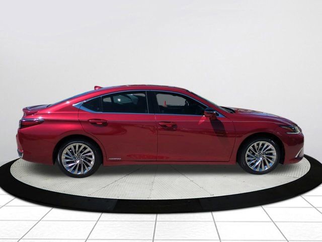 Used 2019 Lexus ES 300h Ultra Luxury w/ Accessory Package 2 image 2