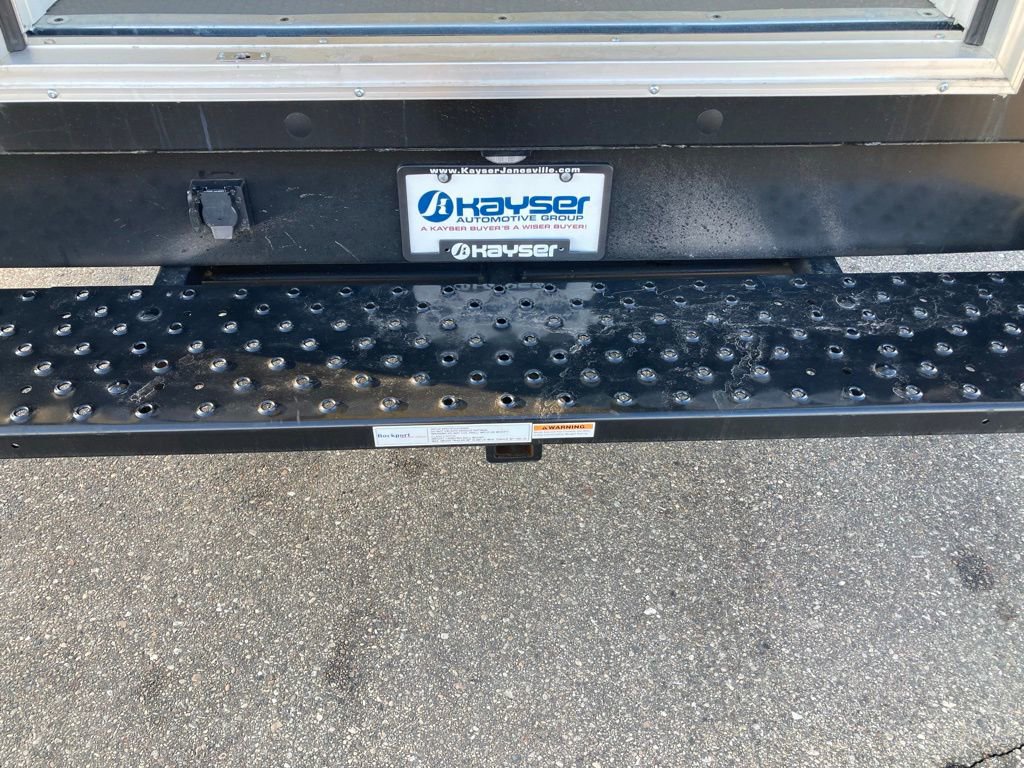 New 2025 Chevrolet Express 3500 w/ Power Convenience Package RWD image 4