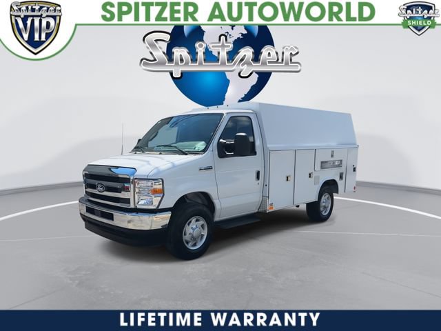New 2027 Ford E-350 and Econoline 350 Super Duty w/ Interior Upgrade Package RWD image 4