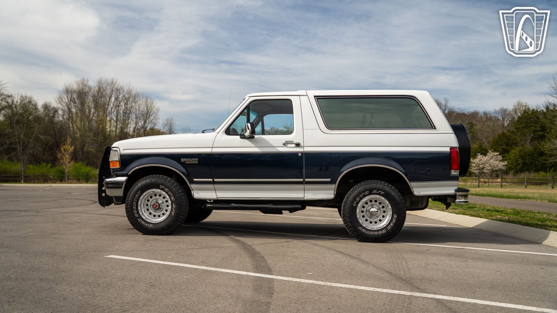 Used 1993 Ford Bronco XLT image 9